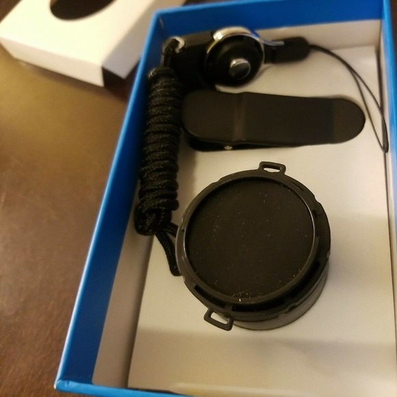 Brookstone Mobile Photo Lens 8mm Super Fisheye Lens Fits Any Smart Phones NOB - Picture 11 of 12